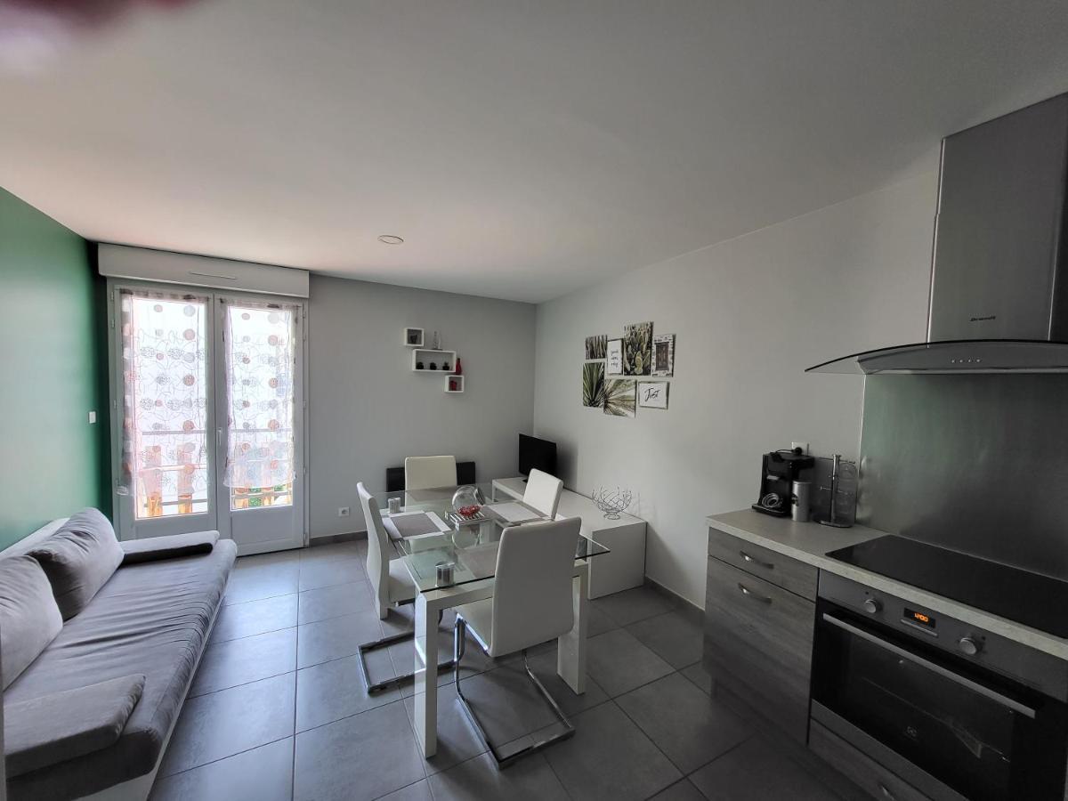 Le Touristic Appartements Люс-Сен-Совер Екстериор снимка