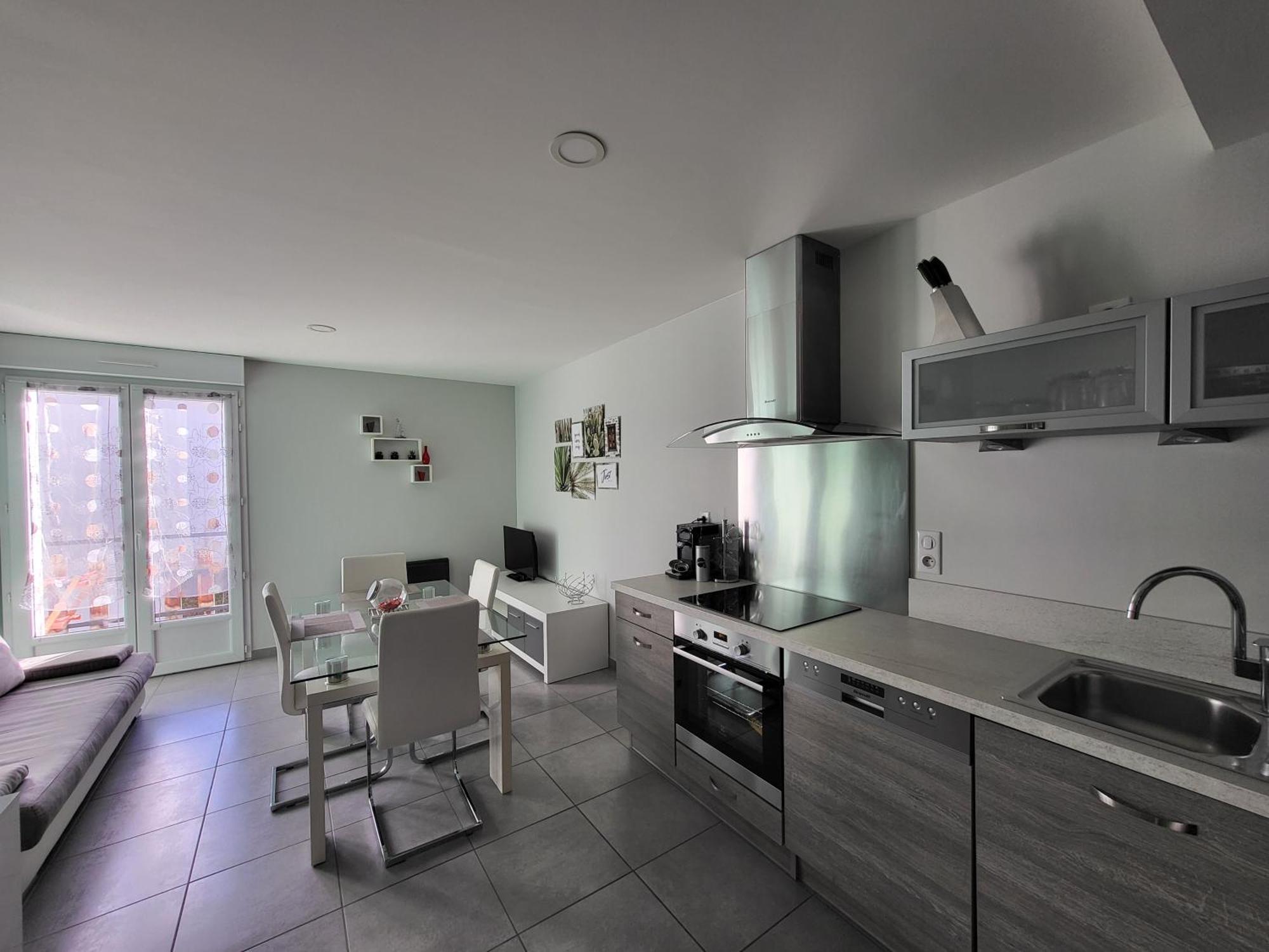 Le Touristic Appartements Люс-Сен-Совер Екстериор снимка
