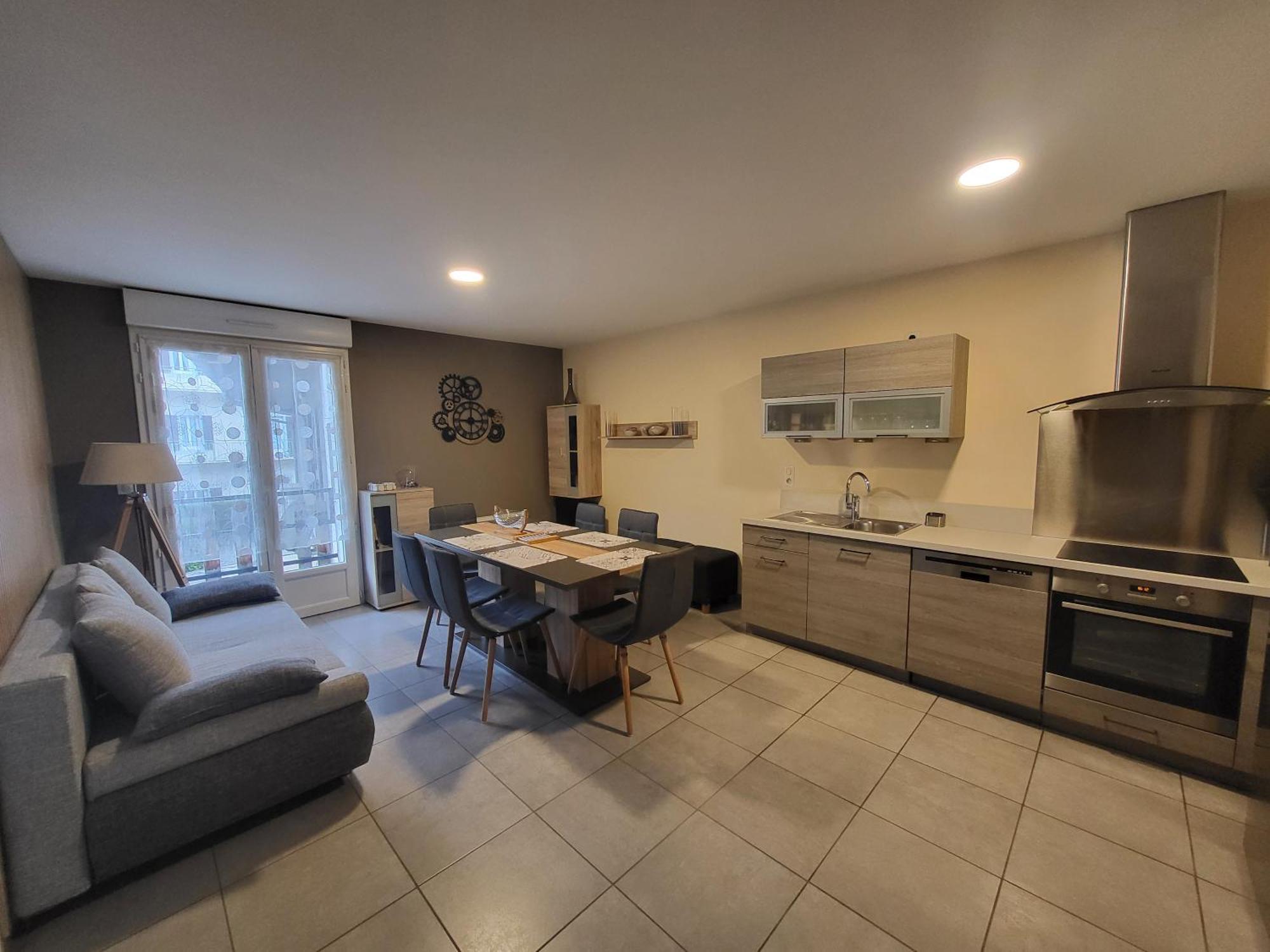 Le Touristic Appartements Люс-Сен-Совер Екстериор снимка