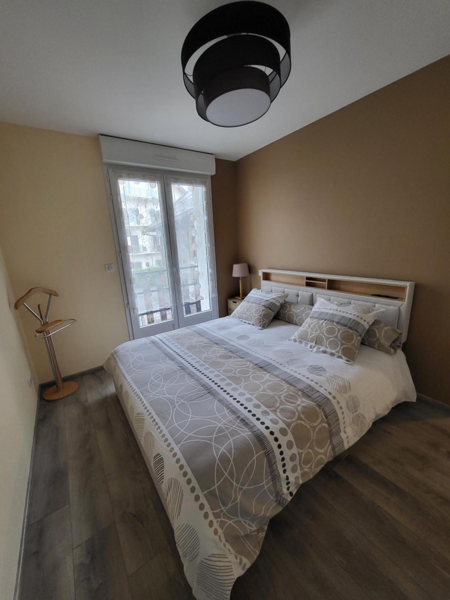 Le Touristic Appartements Люс-Сен-Совер Екстериор снимка