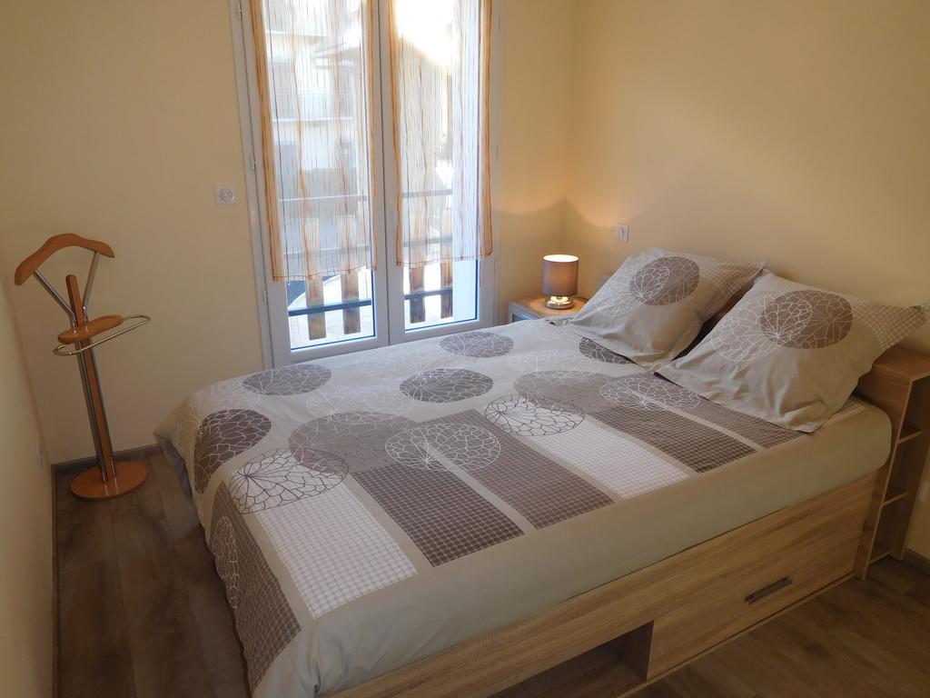 Le Touristic Appartements Люс-Сен-Совер Екстериор снимка